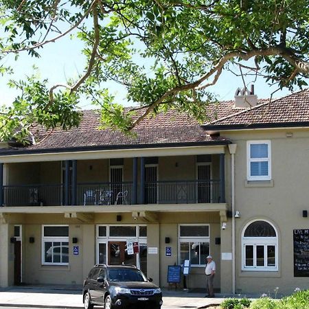Huskisson Hotel Extérieur photo